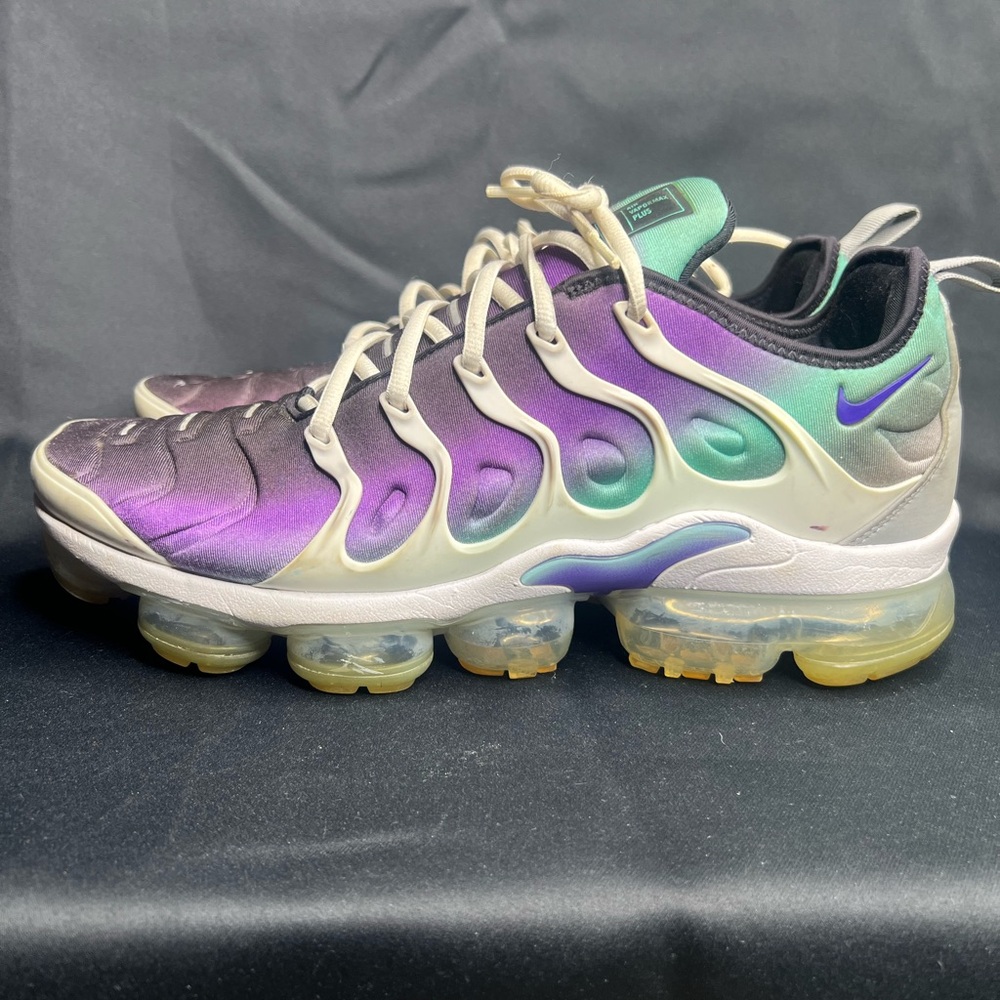 Nike Air VaporMax Plus Gradient Sneakers